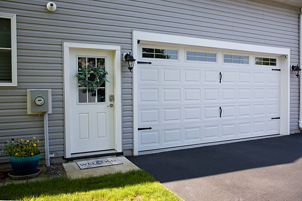 24/7 Emergency Garage Door Panel Replacement experts in Wilmington, NC